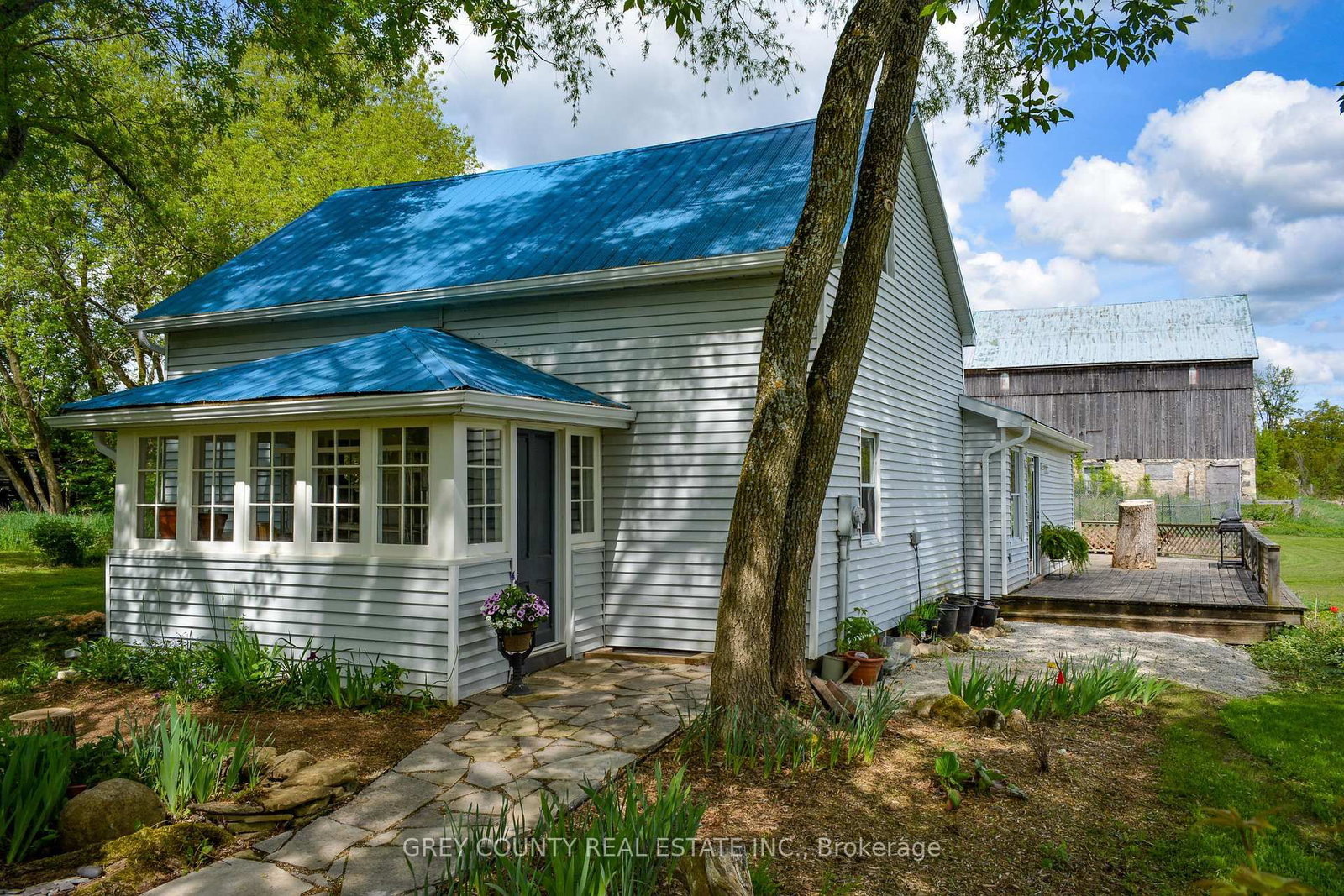 Listing Image 7