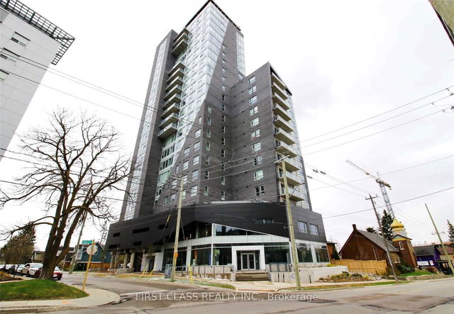 1206 - 158 King Street