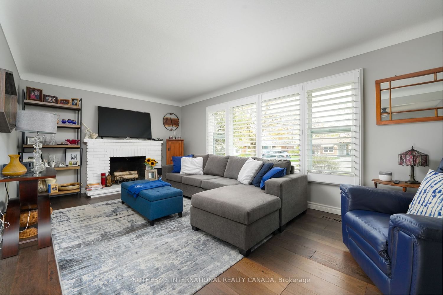 Listing Image 7