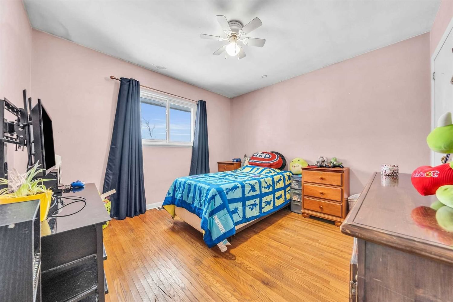 Listing Image 21