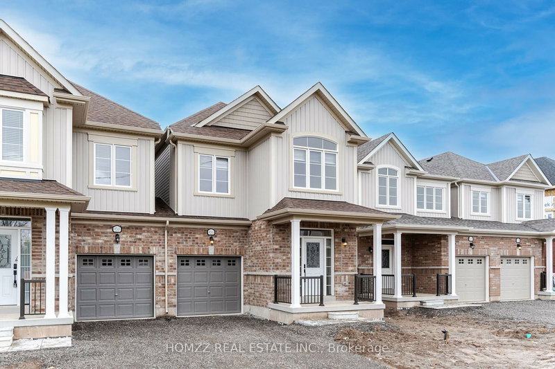 9241 White Oak Ave, Niagara Falls, L2G 0E9 | Image 2