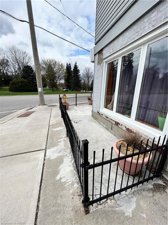 1472 King St E, Kitchener, N2G 2N7 | Image 2