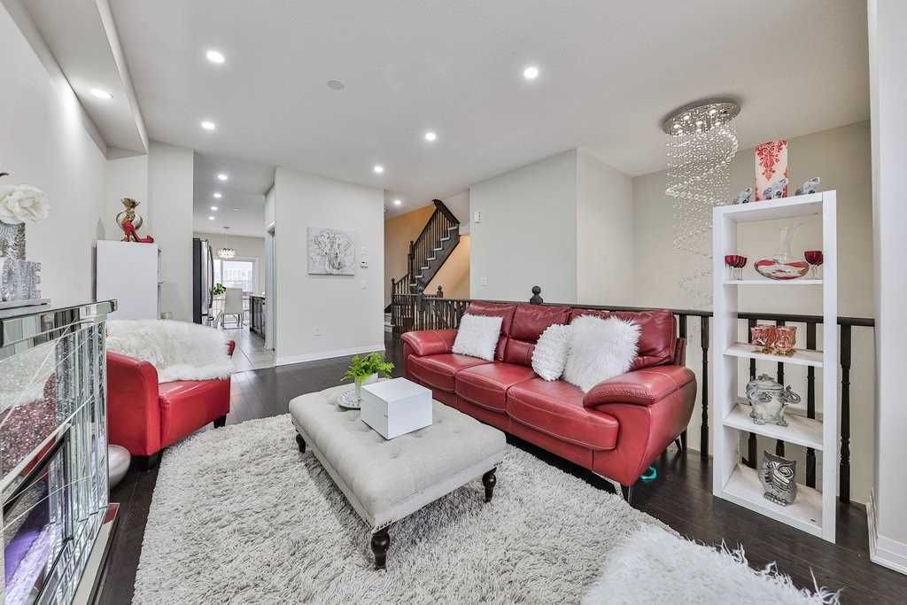 Listing Image 7