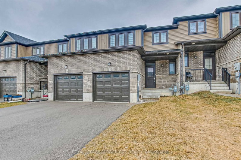 222 Links Cres, Woodstock, N4T 0J1 | Image 2