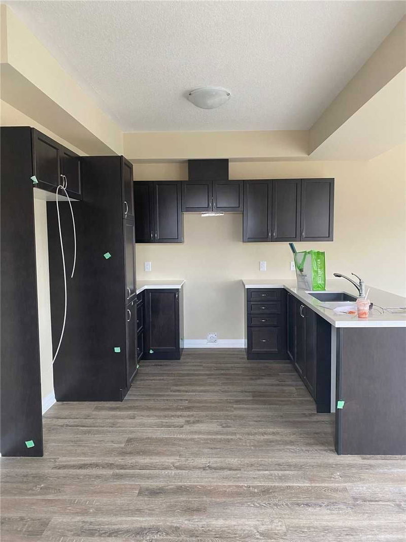 2 Laguna Village Cres, Hamilton, Lor 1P0 | Image 2