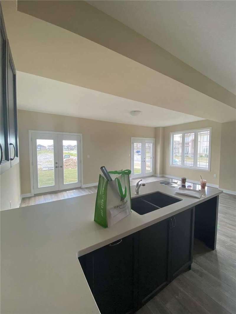 2 Laguna Village Cres, Hamilton, Lor 1P0 | Image 3