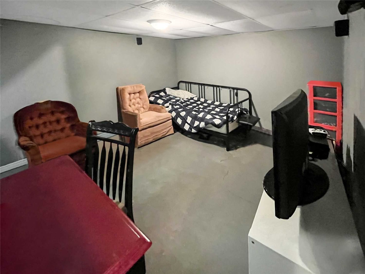 Listing Image 7