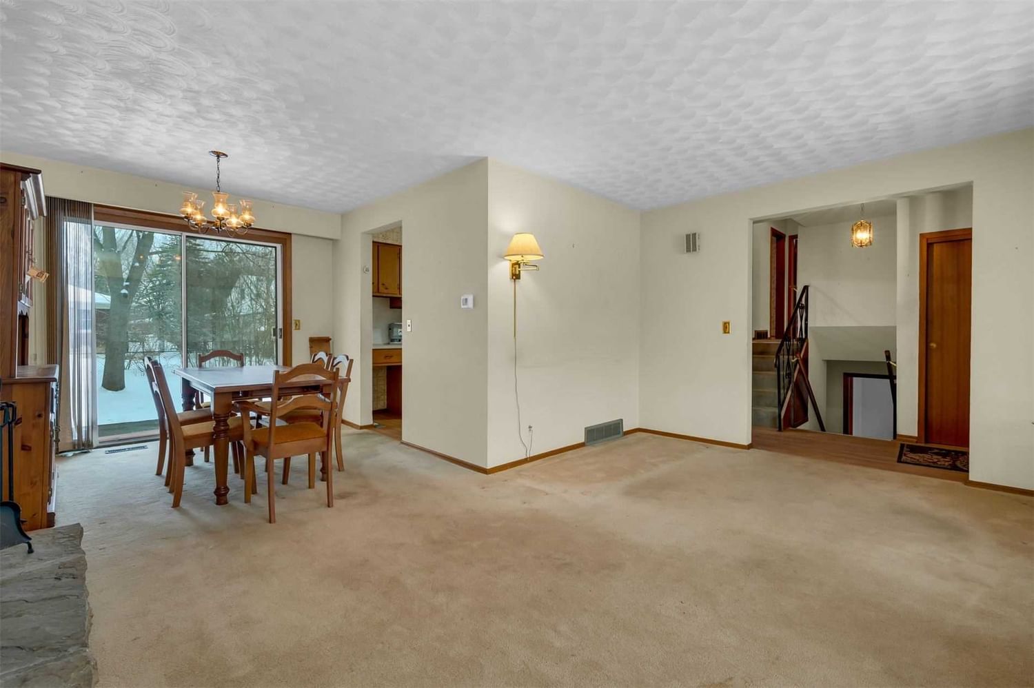 Detached House sold at 55 Riverview Drive, Guelph, Ontario, N1E 3R7 - Waverley - MLS: X5942753