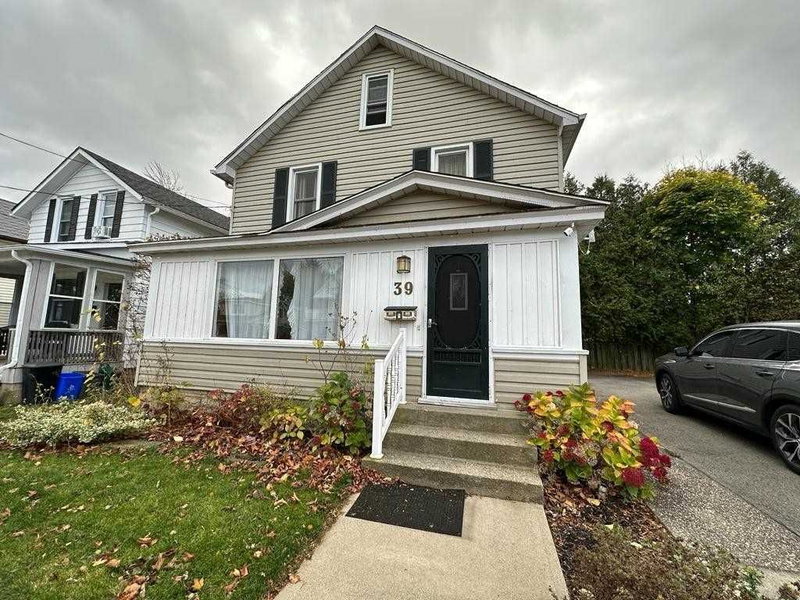 39 Phipps St, Fort Erie, L2A 2V3 | Image 3