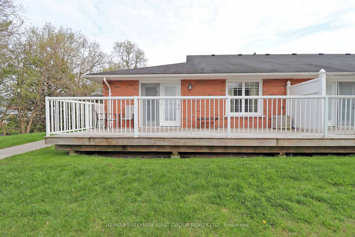 Listing Image 7