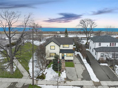 Detached House sold at 1019 Beach Boulevard, Hamilton, Ontario, L8H 6Z8 - Hamilton Beach - MLS: X5950451