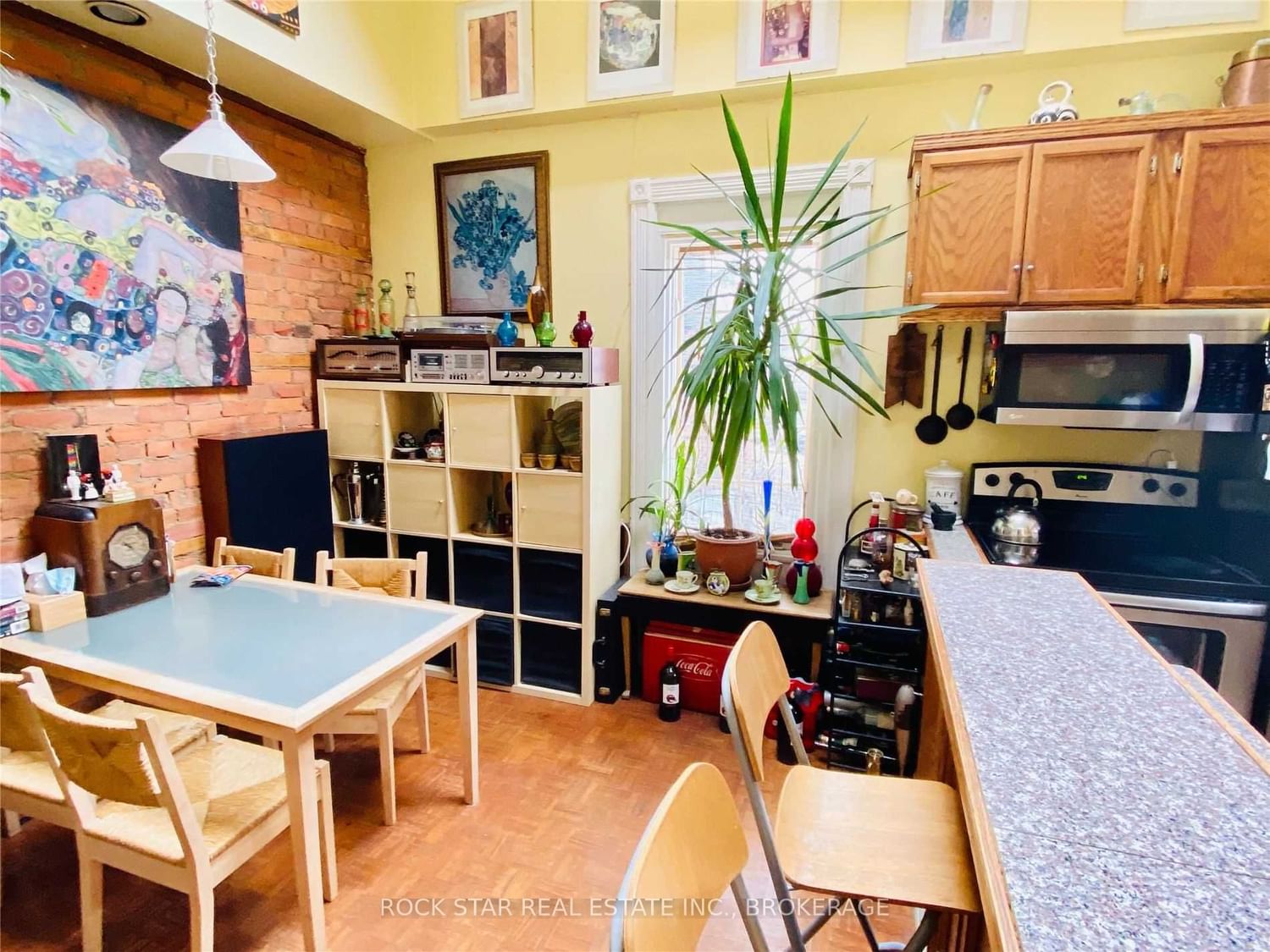 Listing Image 7