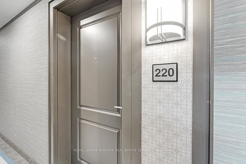 220 - 460 Dundas St E, Hamilton, L0R 2H8 | Image 2