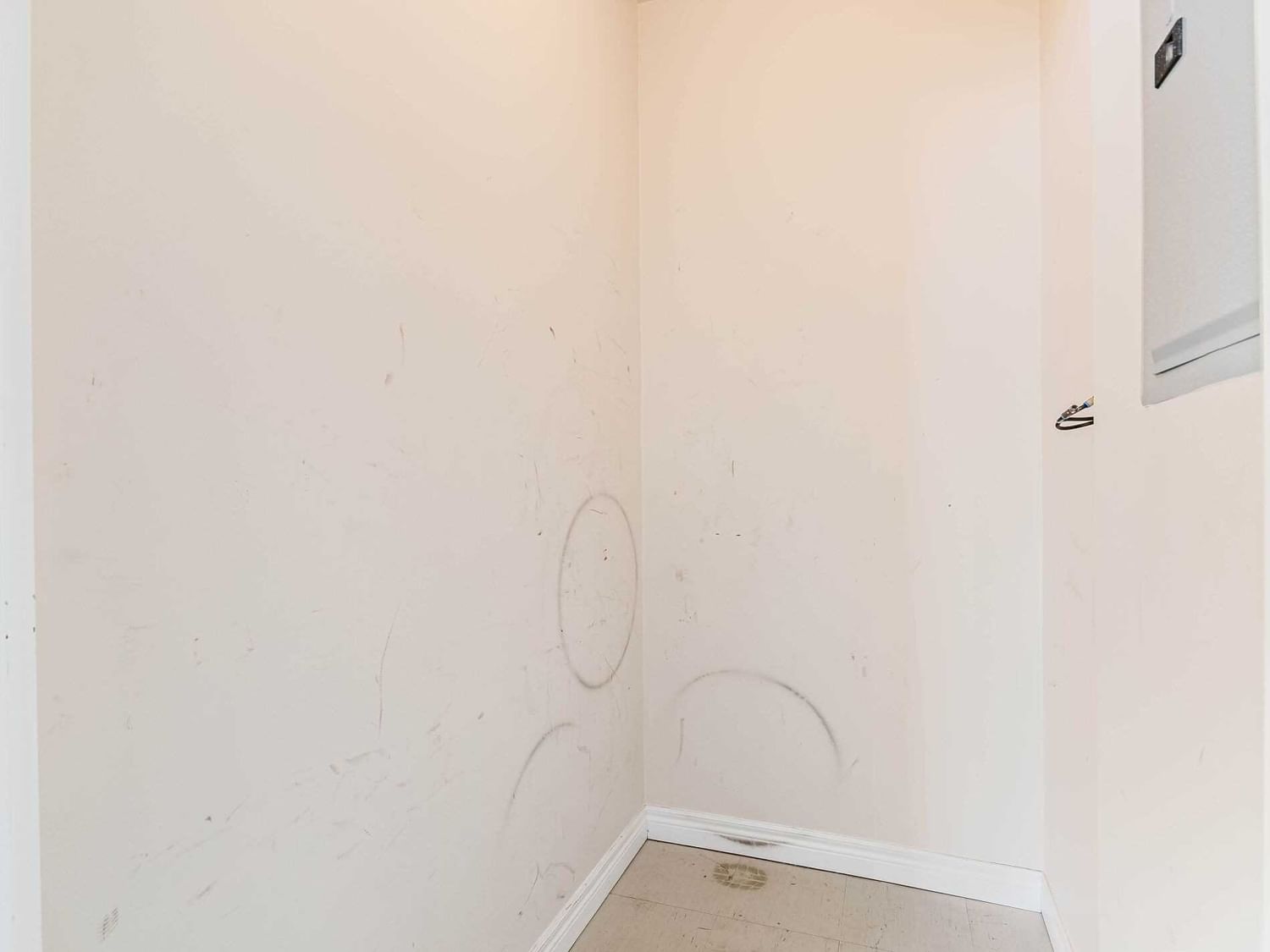 Listing Image 30