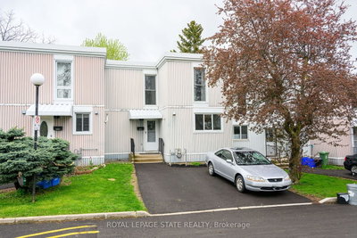 Townhouse sold at 62B-25 Britten Close, Hamilton, Ontario, L9C 4J8 - Rolston - MLS: X5961712