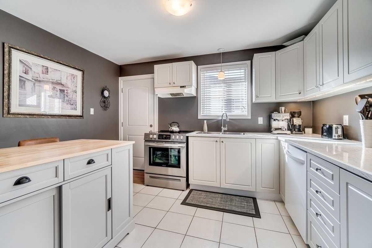Detached House sold at 24 Towercrest Drive, Hamilton, Ontario, L9A 5H8 - Jerome - MLS: X5962909