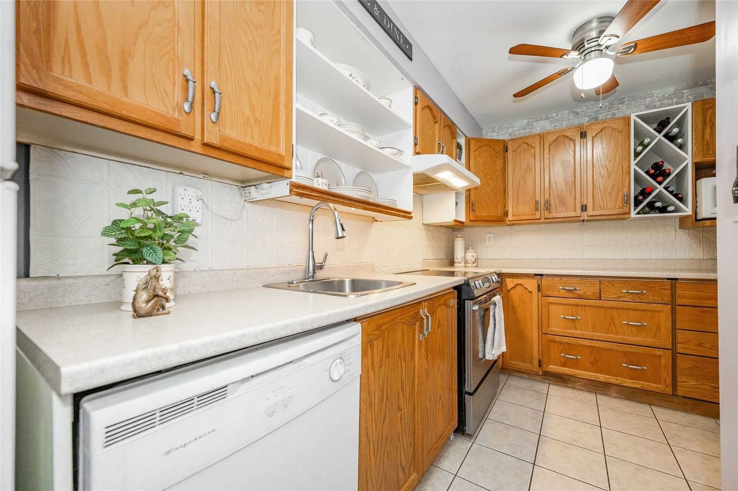 Listing Image 20