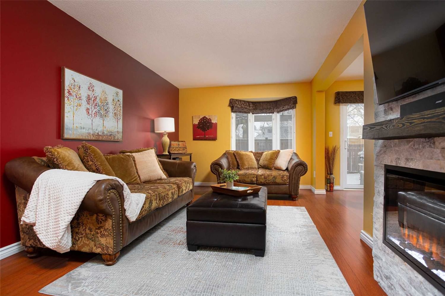 Listing Image 10