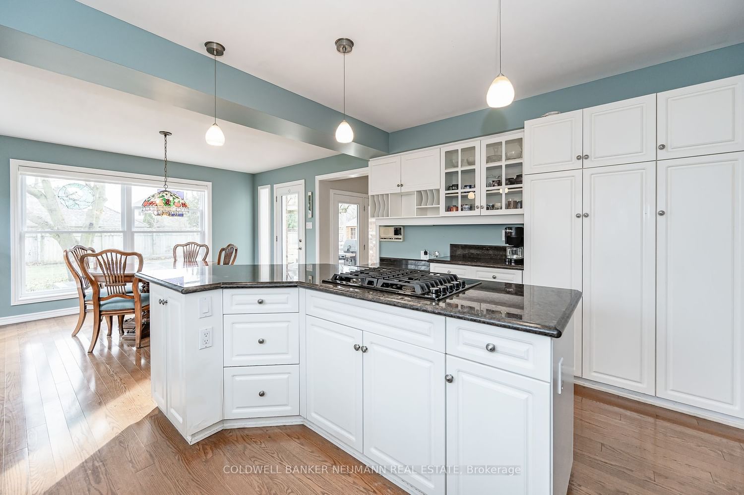 Listing Image 13