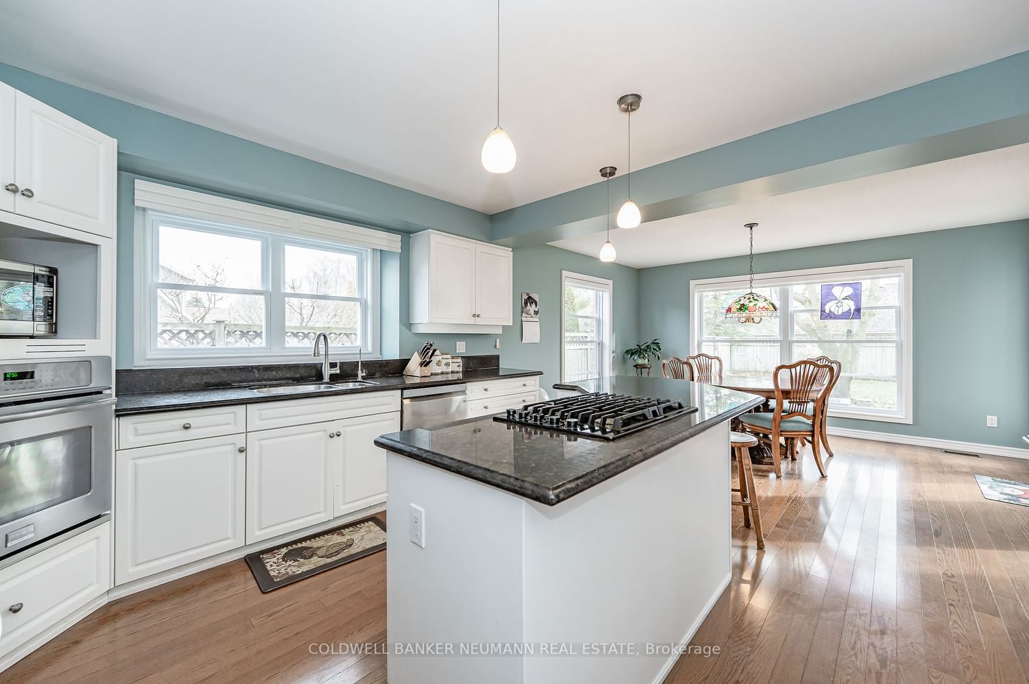 Listing Image 9