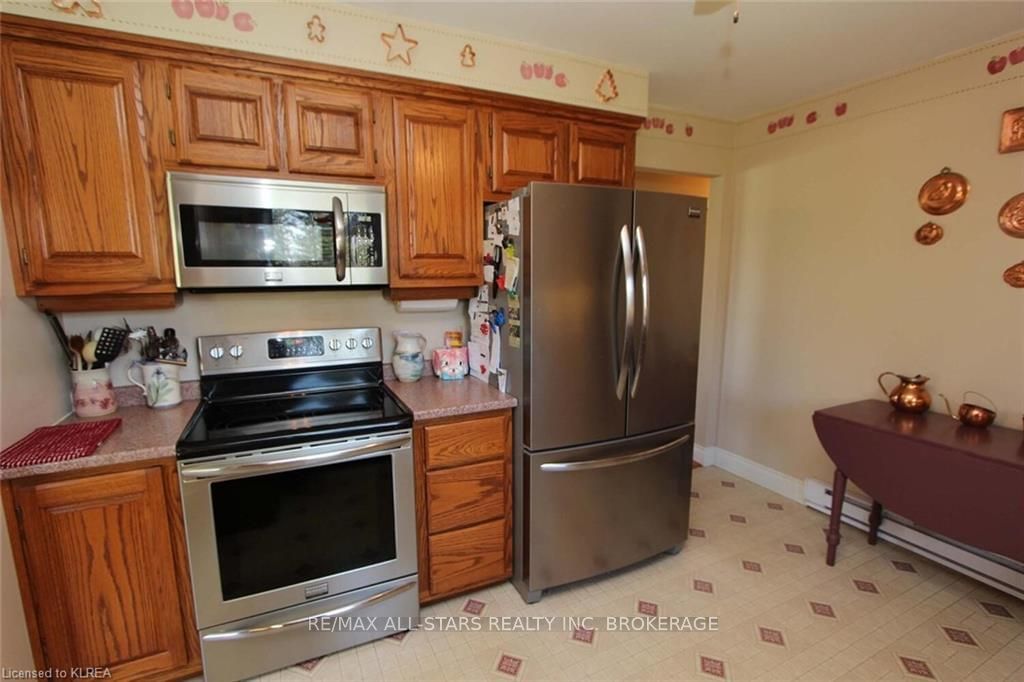 Listing Image 16