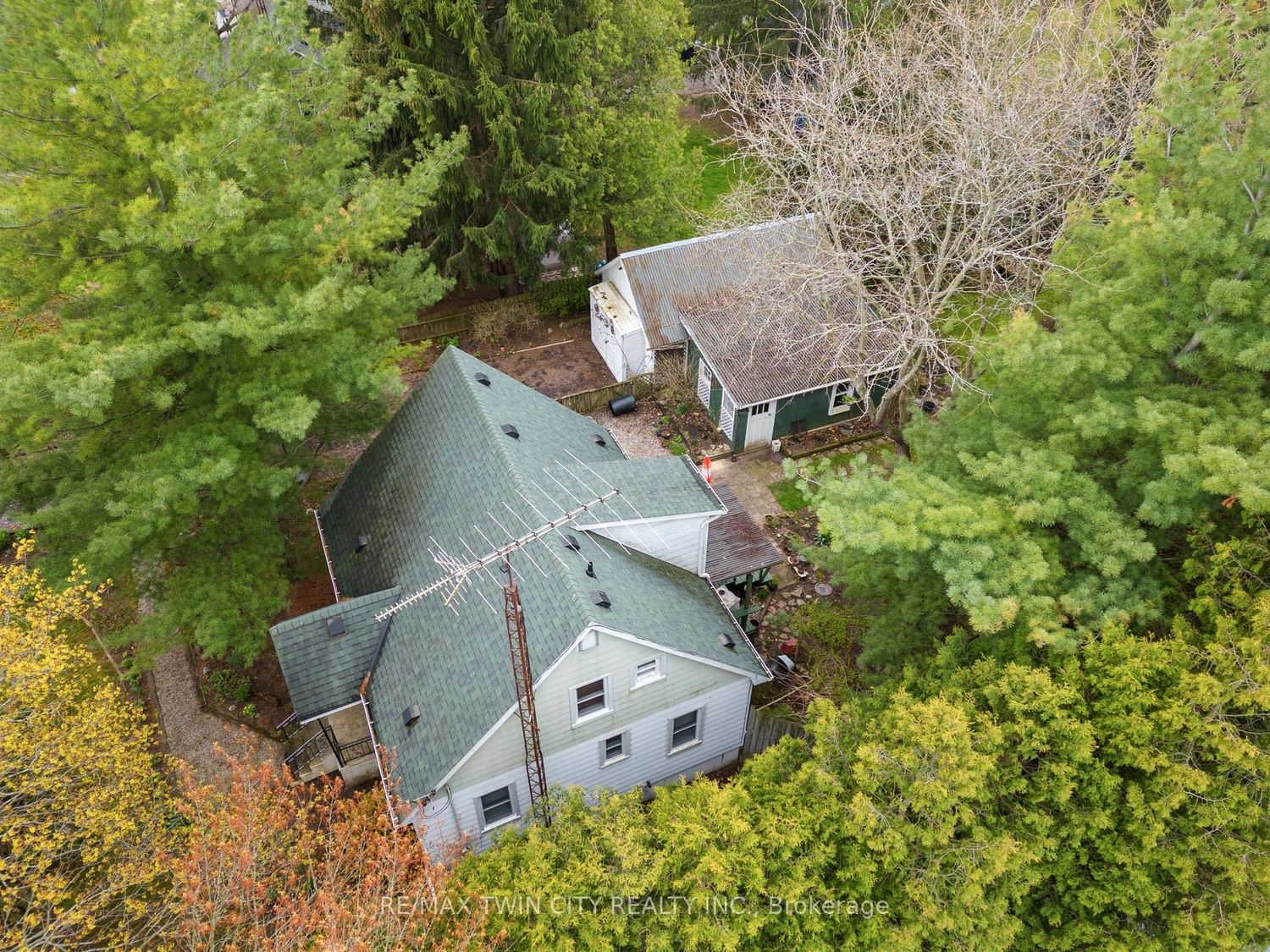 Listing Image 7
