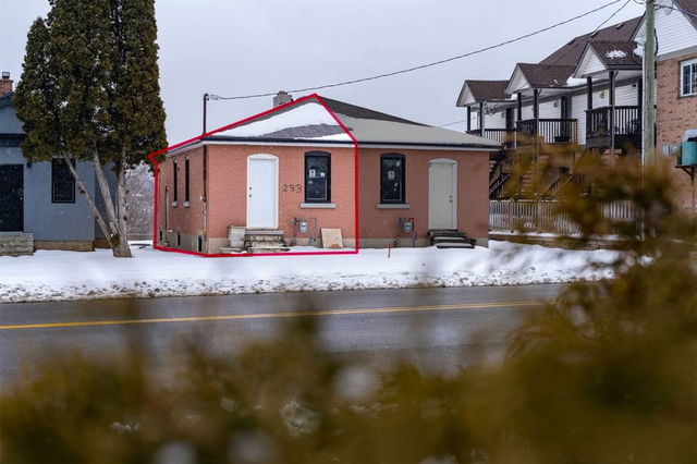 233 Pelham Road