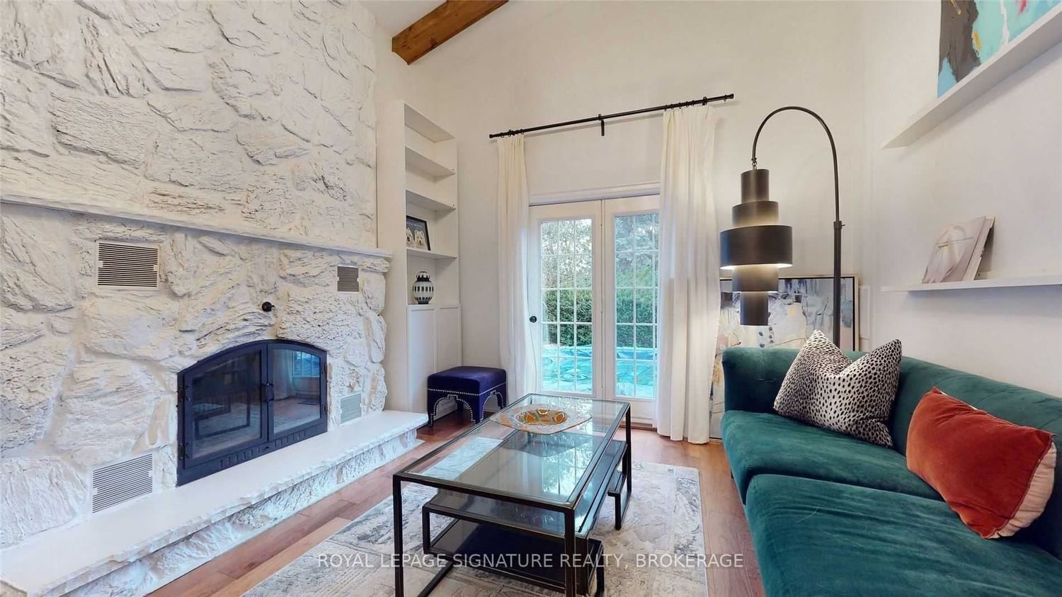 Listing Image 16