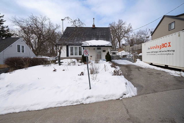 54 Dundas Street