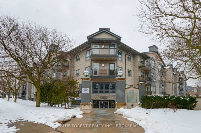 416 - 15 Jacksway Crescent