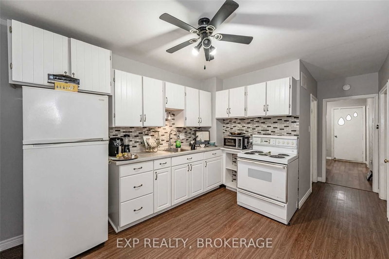 77 Province St N, Hamilton, L8H 4H5 | Image 3