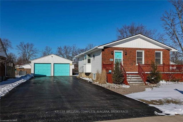 627 Crescent Crescent