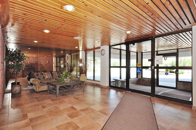 503 - 22 Marilyn Drive