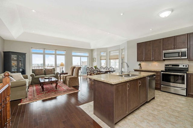 11 - 200 Kingfisher Drive