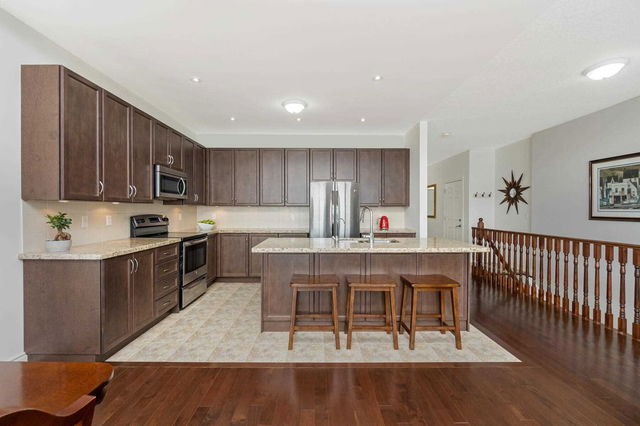 11 - 200 Kingfisher Drive