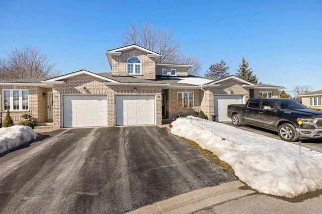 32 Pinegrove Court