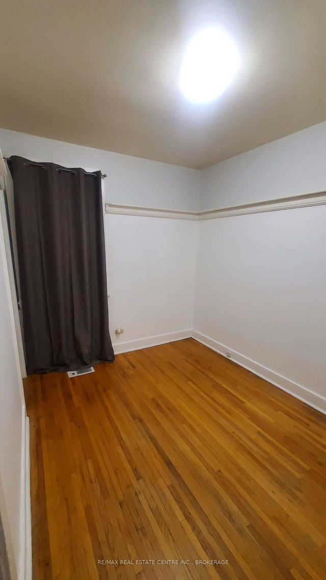 Upper - 280 London Street