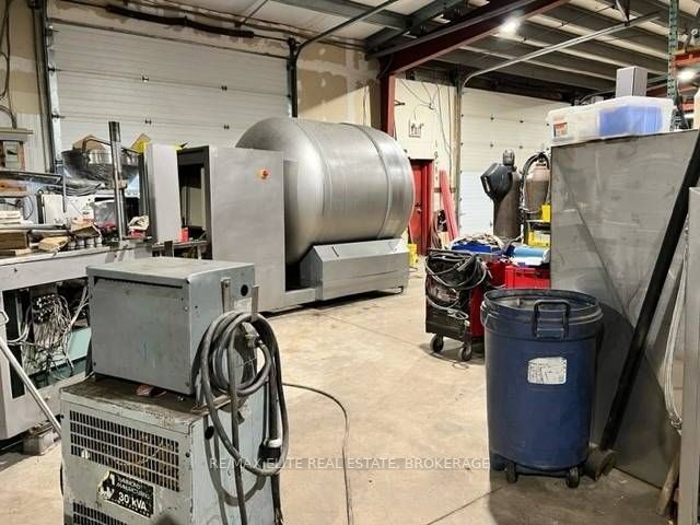 42 Kevco Pl, Kitchener, N2C 2G5 | Image 2