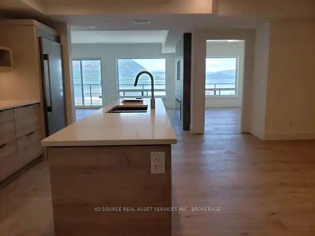 402 - 131 Harbourfront Dr Ne N/A