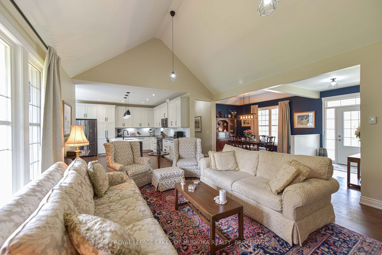 Listing Image 7