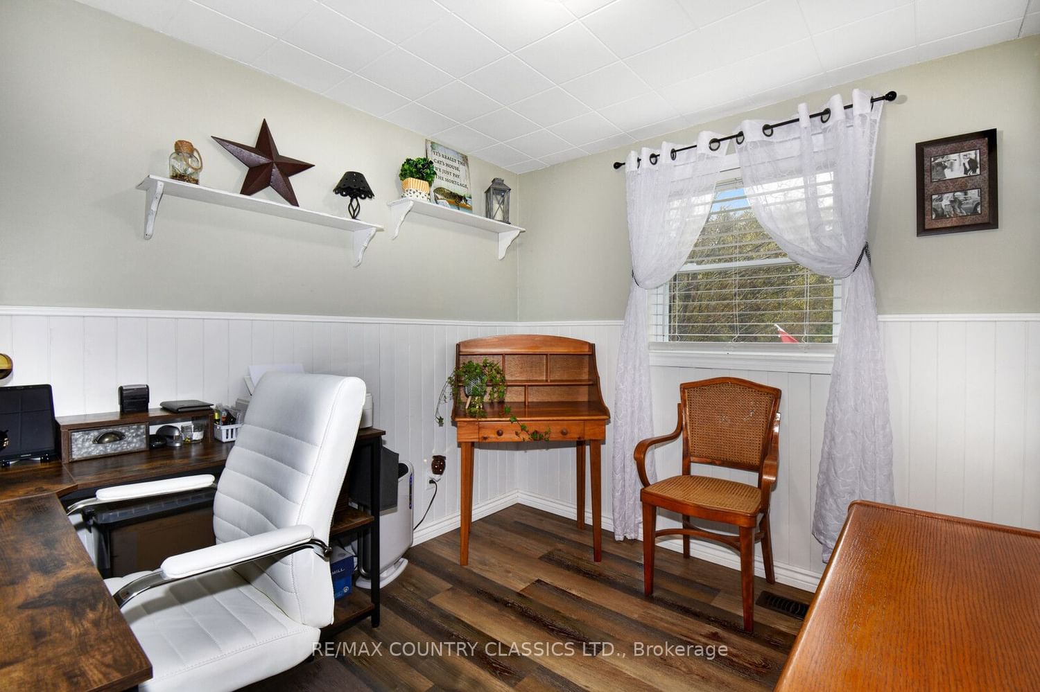Listing Image 22