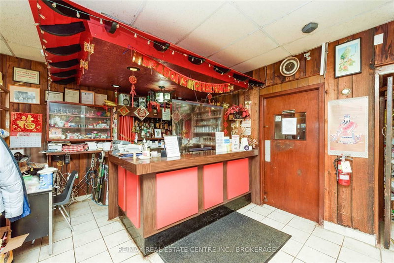 99 Lake St, St. Catharines, L2R 5X5 | Image 3