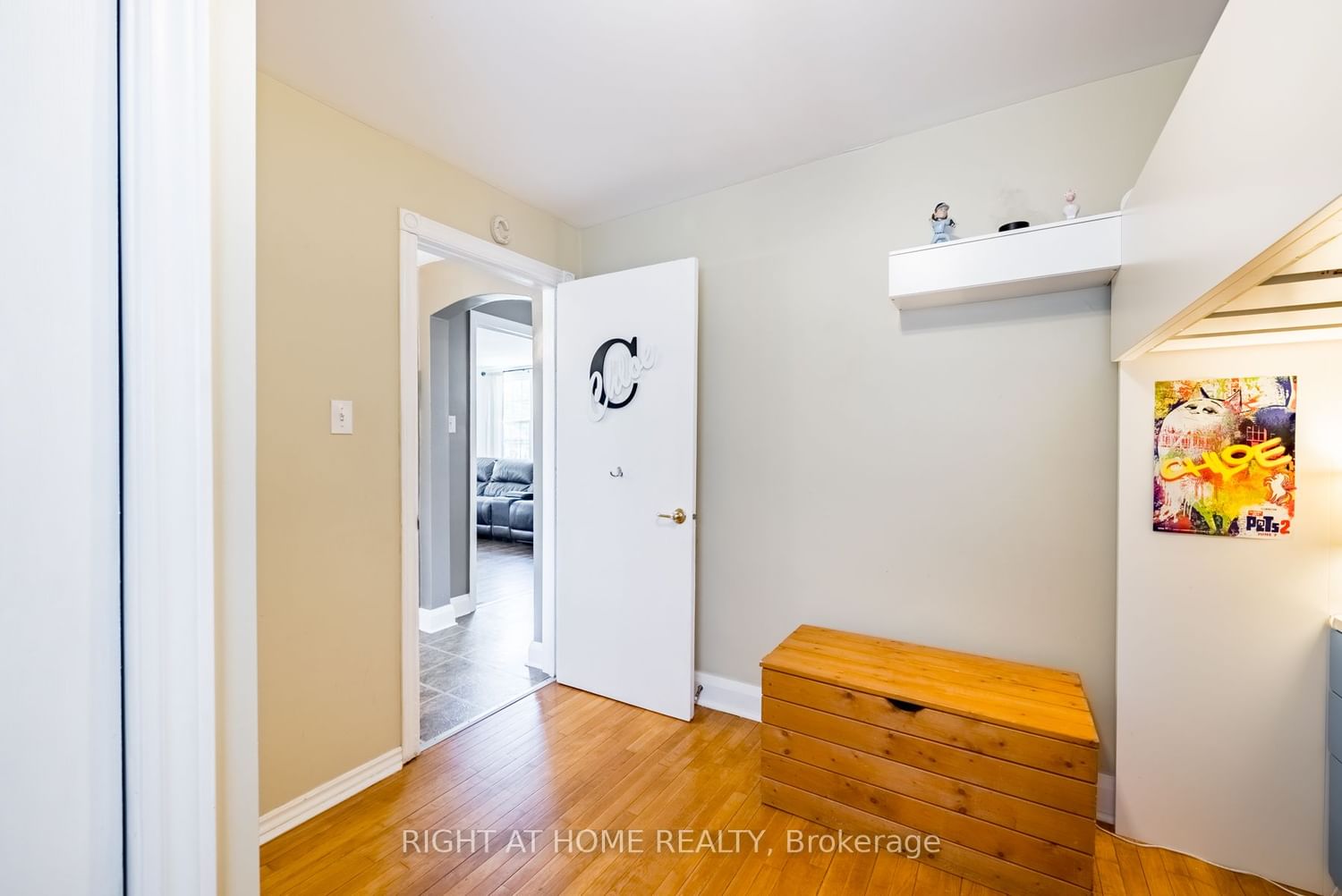 Listing Image 20