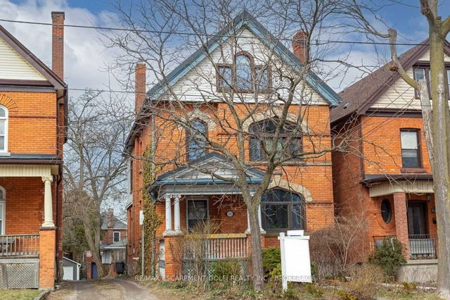 222 Hess Street