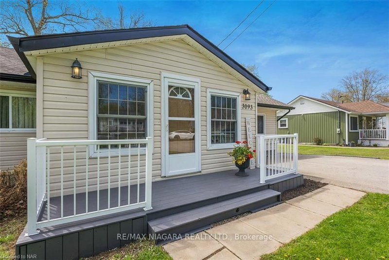 3093 Hyman Ave, Fort Erie, L0S 1N0 | Image 2