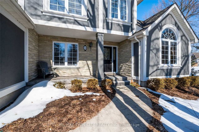 514 Lexington Crescent