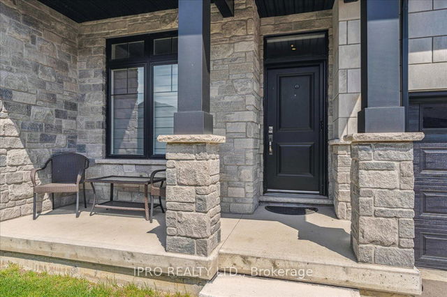28 Cranberry Crescent