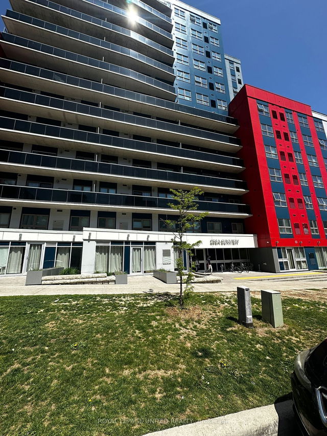 111 - 258 A Sunview Street
