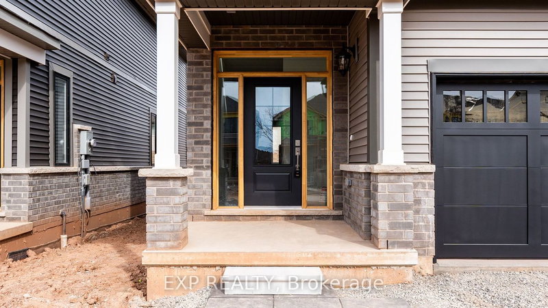 107 Starfire Cres, Hamilton, L8E 5G9 | Image 3