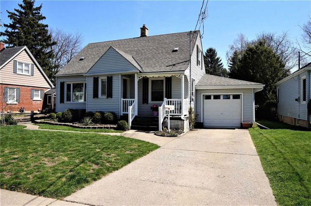 20 Maplewood Drive